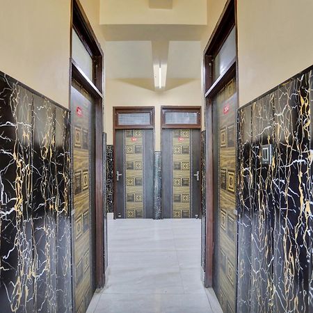 Chaya Hotel And Banquet Hall 坎普尔 外观 照片